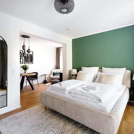 Staytona - Parkpl. - Balkon - Wlan - Netflix - Wfh Taunusstein Extérieur photo